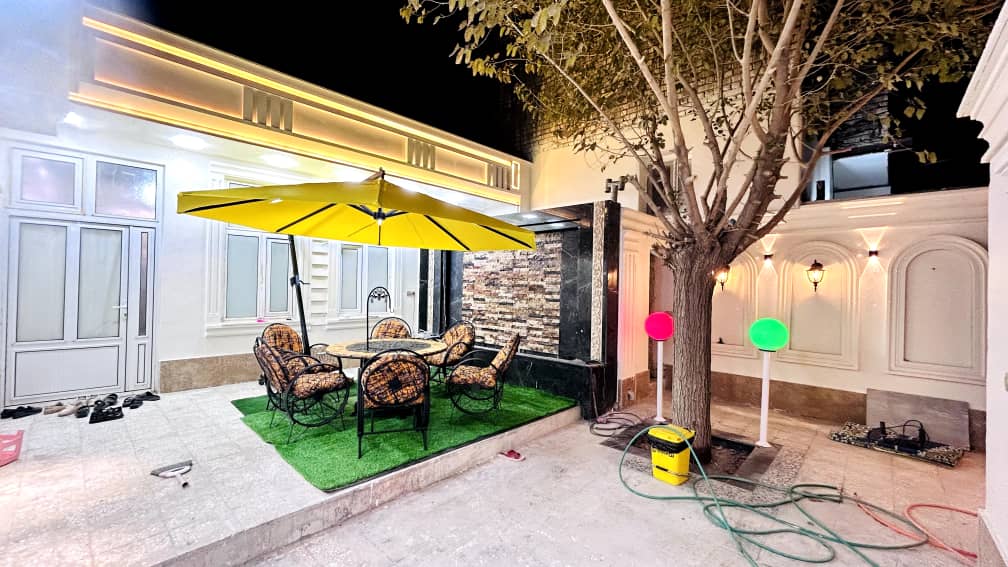 فضای بیرونی شب